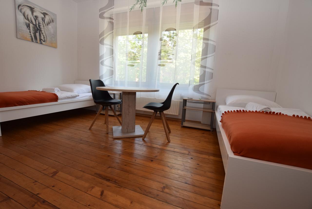 Apartment Ostendplatz Stuttgart Extérieur photo